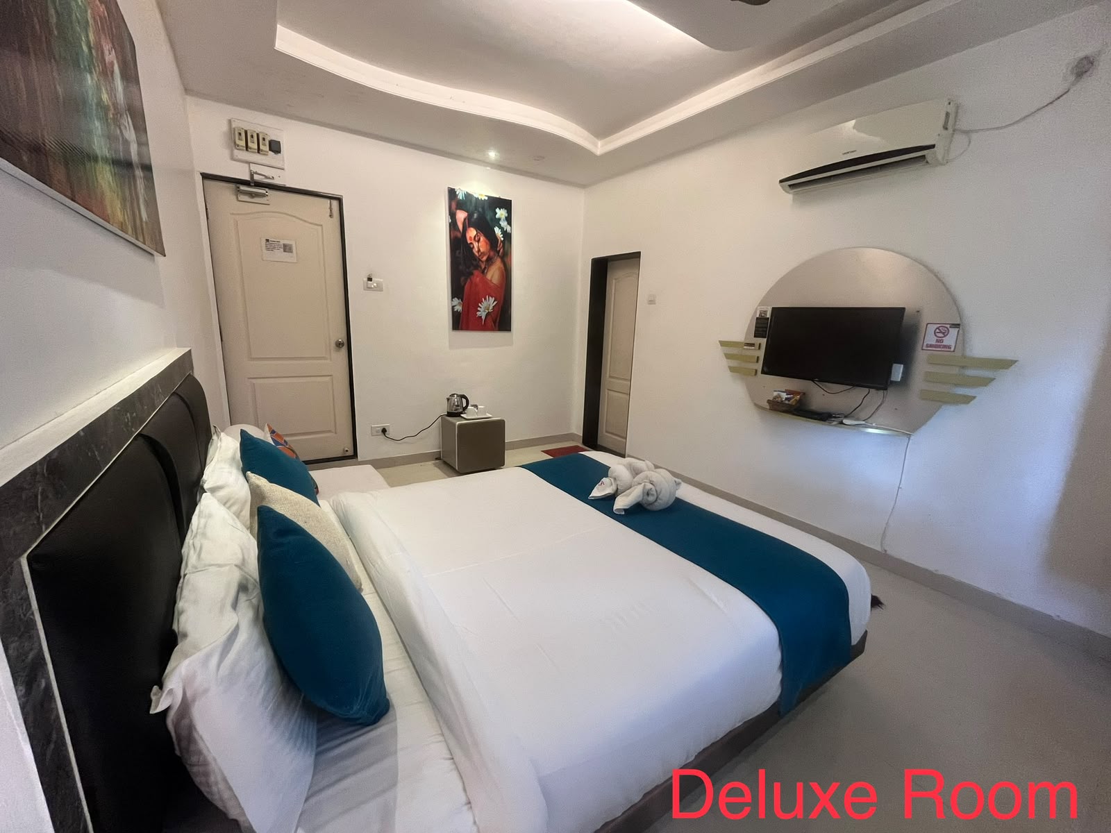 Deluxe room details