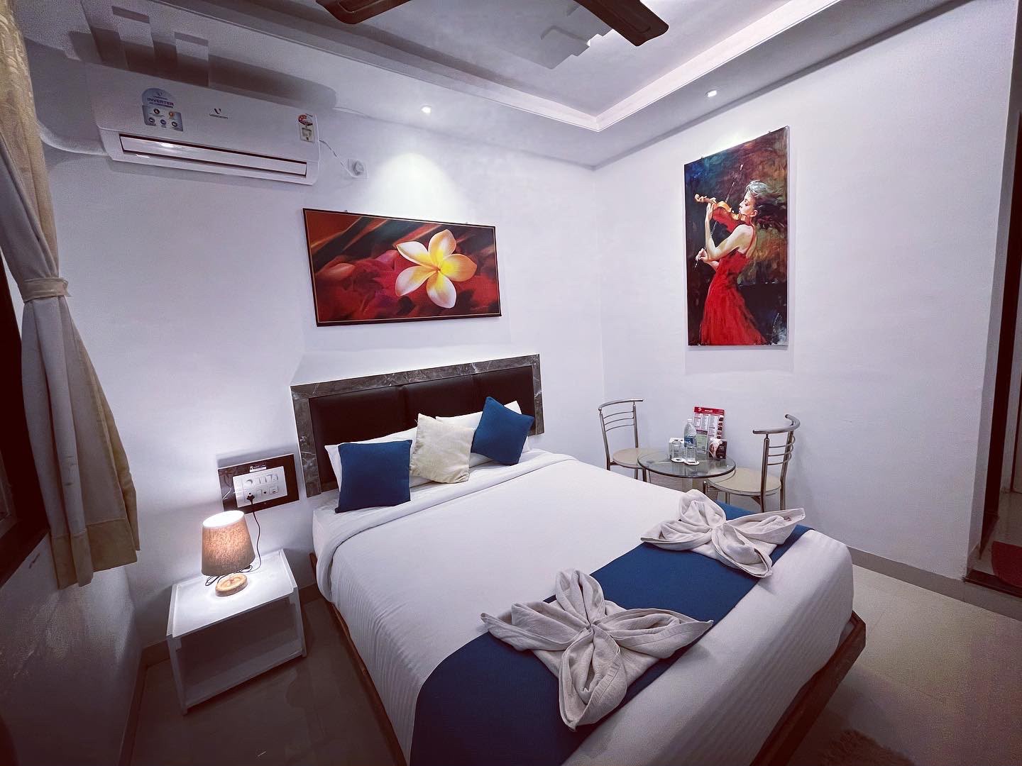 Standard couple room details